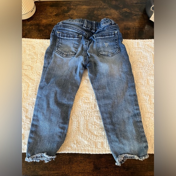 Guess girls jeans size 24 - Picture 3 of 3
